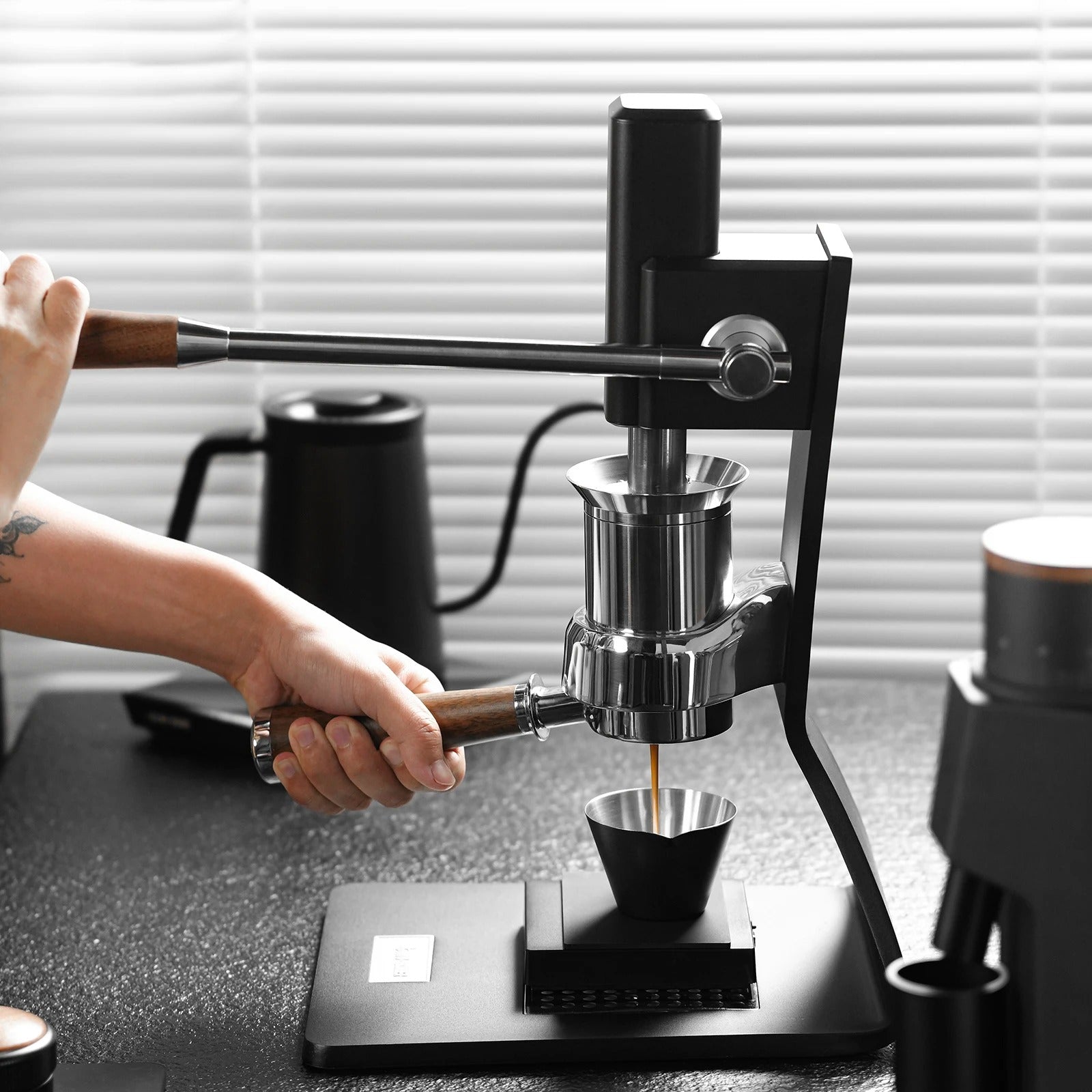 Máquina de Espresso Manual com Alavanca NobleHous